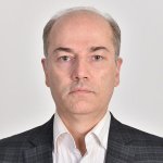 دکتر کوروش صدرالدینی دکترای حرفه‌ای طب سوزنی از پکن / پوست و زیبایی و طب‌ سنتی از ایران