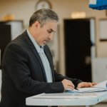 مصطفی سروی زاده متخصص پرتودرمانی (رادیوتراپی) و آنکولوژی