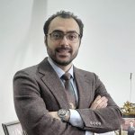 کیارش مهدی پورعطائی مستر جراحی لثه و ایمپلنت.         - پروتز و طرح ربخند.