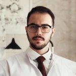 مهدی سخنور دکترای دندانپزشکی