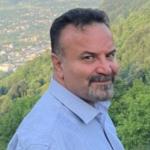 اقای دکتر محمد حسین کلانتر مهرجردی متخصص بیماریهای داخلی