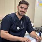 علی محمدی پزشک عمومی از دانشگاه علوم پزشکی تهران | با بیش از 5 سال سابقه طبابت در اورژانس بیمارستانی | داخلی | پوست | مو | زیبایی