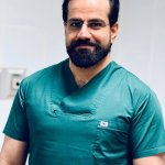 دکتر محمد کریم پورملکشاه متخصص و جراح زیبایی بینی،گوش،حلق و سروگردن
