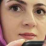 مژگان الوندی کارشناس ارشد اپتومتری،کلینیک تخصصی اپتومتری و عینکسازی آیریس با بیش از ۱۴ سال تجربه،ارائه دهنده کلیه خدمات مربوط به معاینات چشم،تنبلی چشم،لنزهای تماسی و به روز ترین عینک های طبی،آفتابی،ورزشی،تدریجی،مطالعه